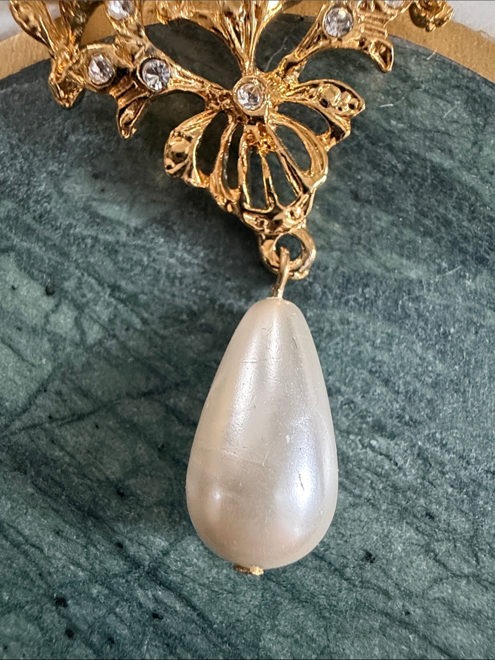 Vintage Gold-Tone Filigree Brooch with Pearl Drop - Victorian , Elegant - Picture 2 of 5